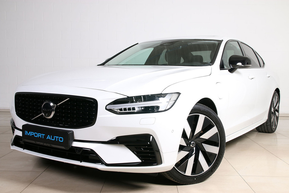 Volvo S90, 2025, 2.0, 228 kW, plug-in hybrid (petrol/electric), automatic, four-wheel drive