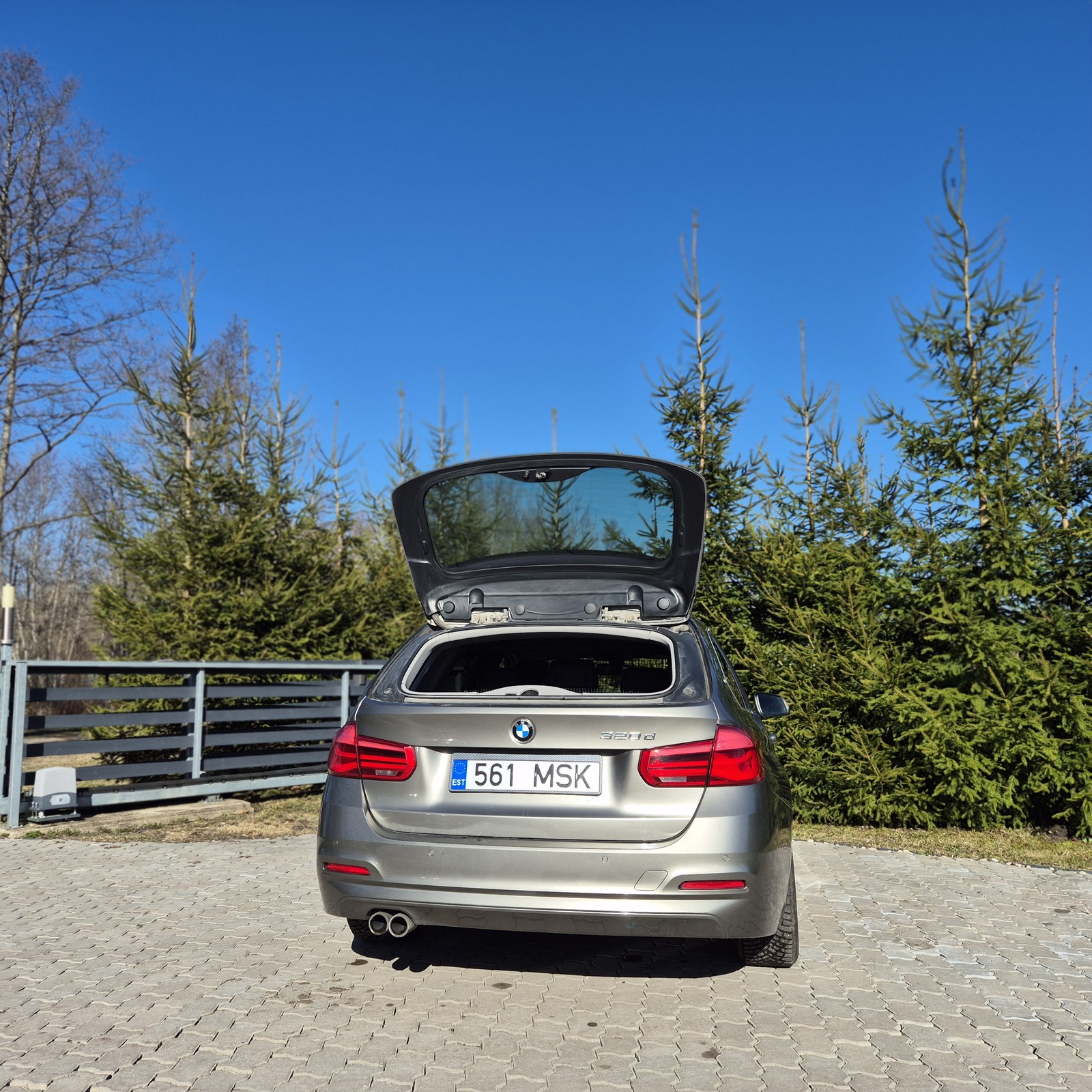 BMW 320 2015, photo 5/7
