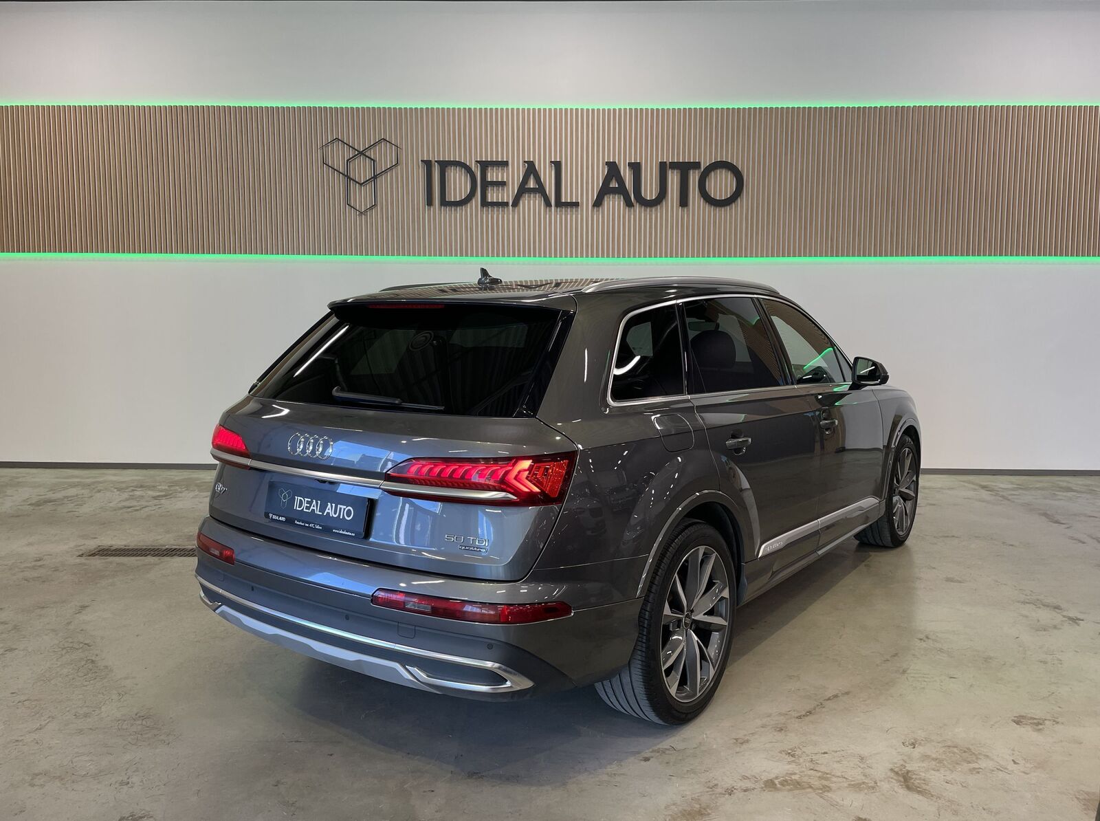 Audi Q7 2022, photo 4/10