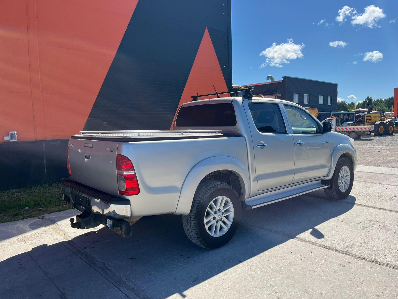 Toyota Hilux 2014, photo 6/27