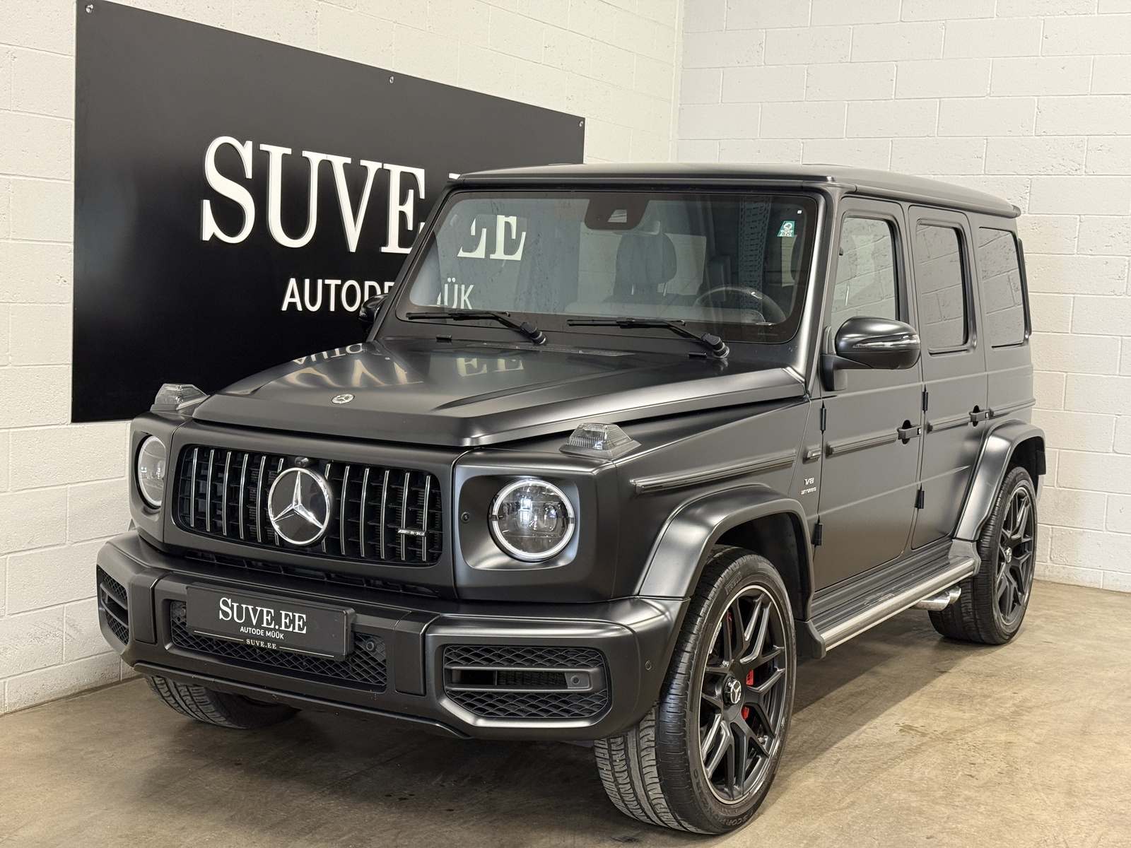Mercedes-Benz G 63 AMG Carbon 4.0 177980 430kW