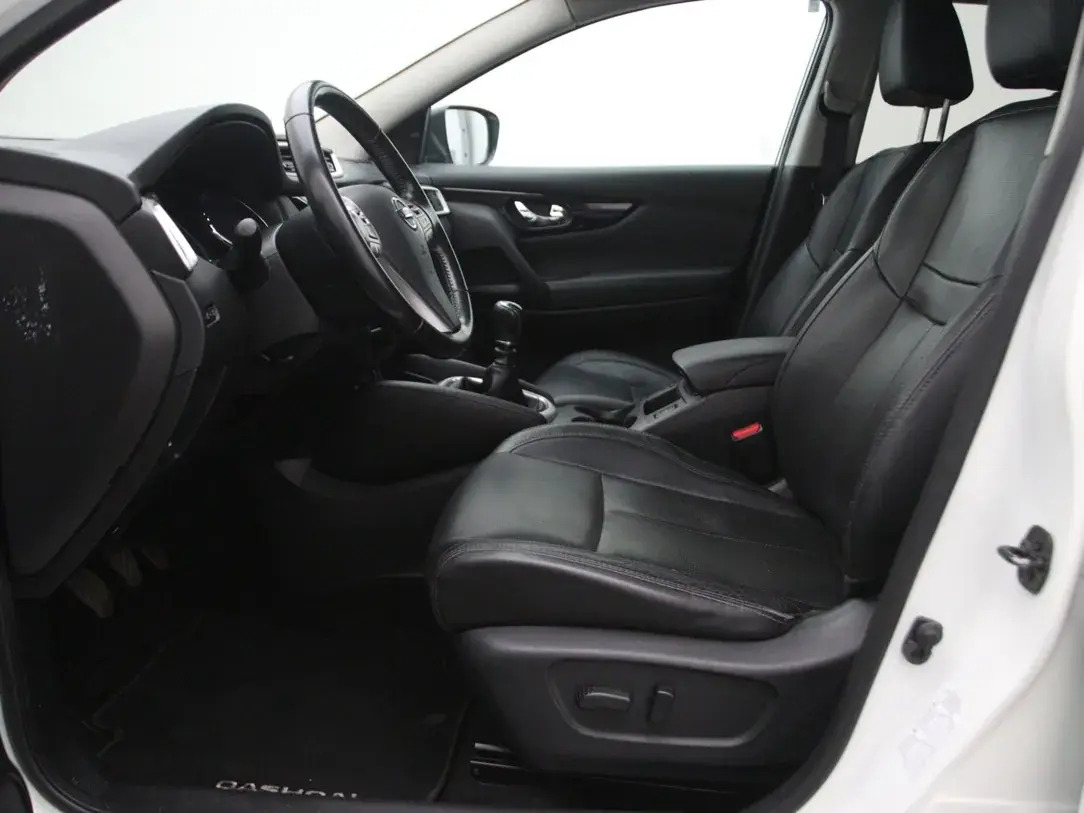 Nissan Qashqai Tekna 1.2 85kW 2014, photo 4/34