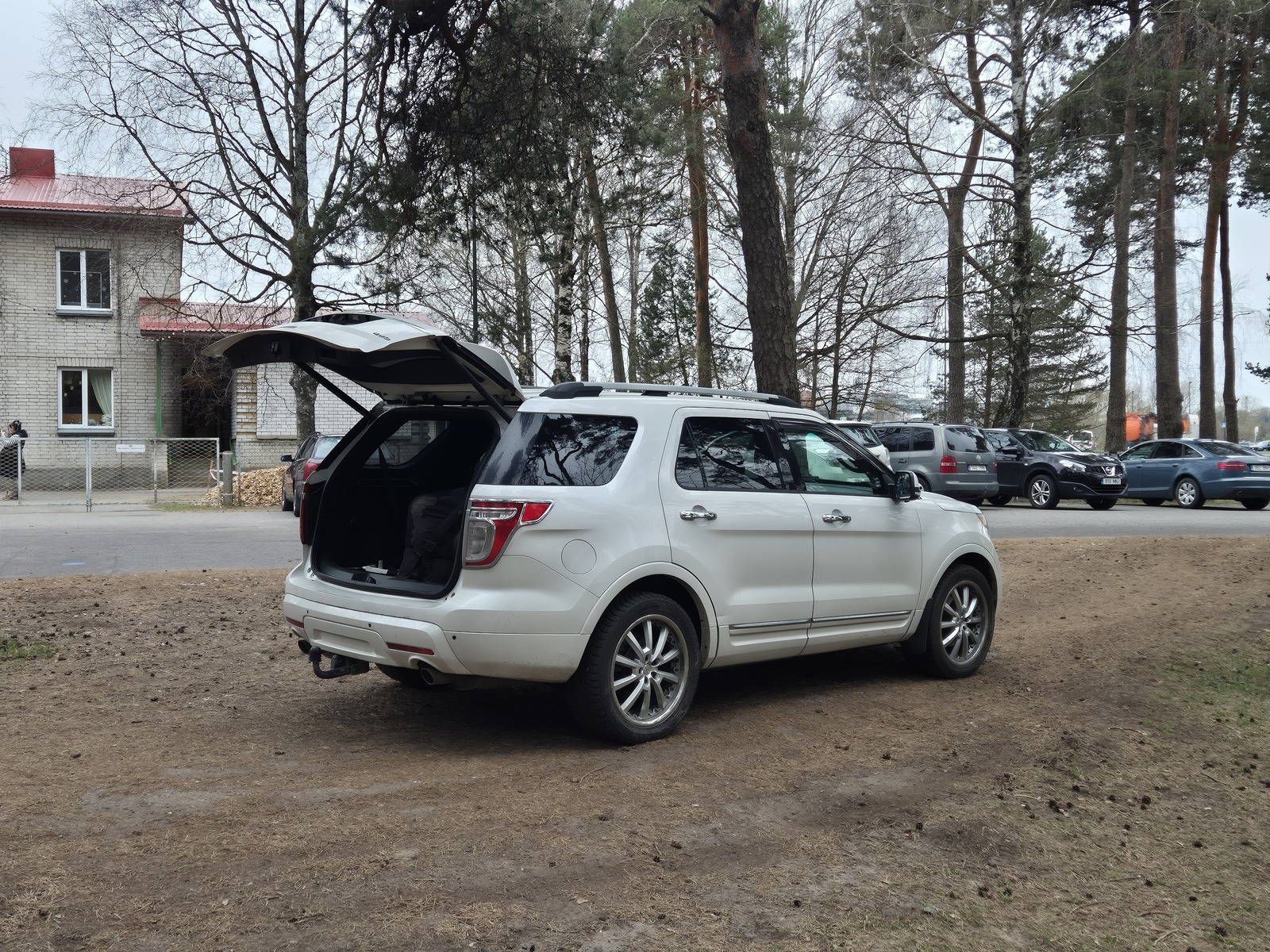 Ford Explorer 2011, photo 4/20