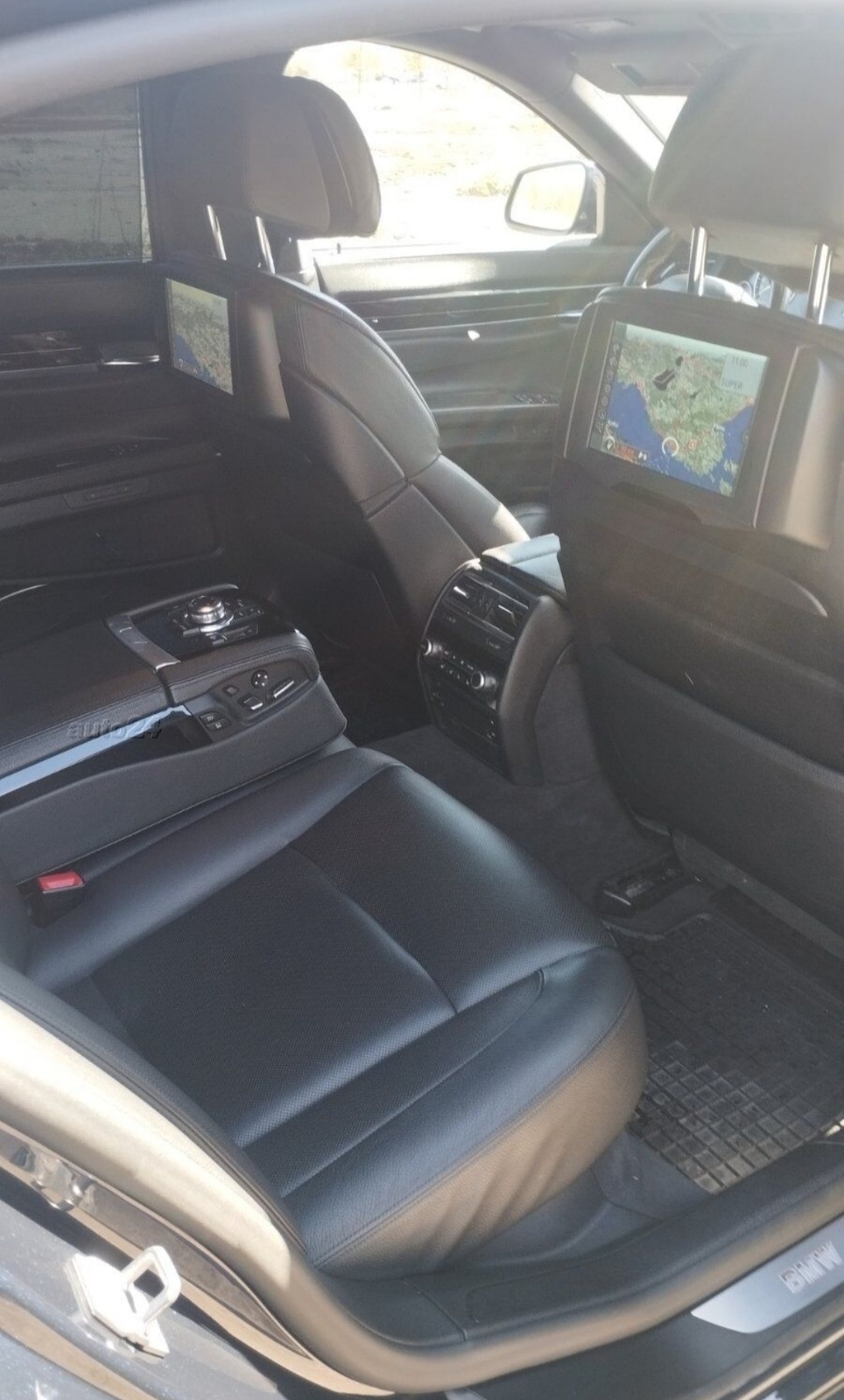 BMW 740 2011, photo 5/6