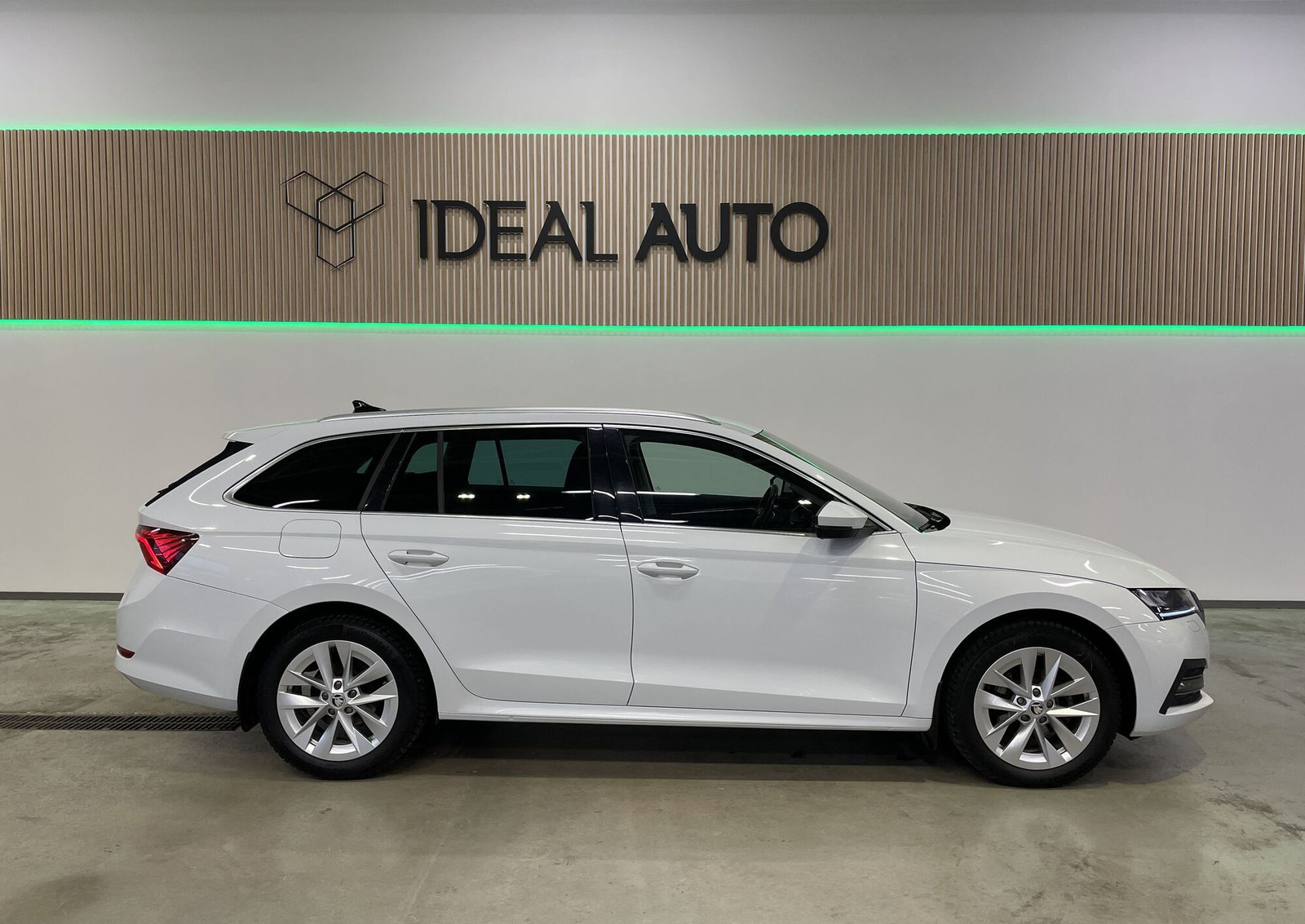 Škoda Octavia 2022, photo 3/20