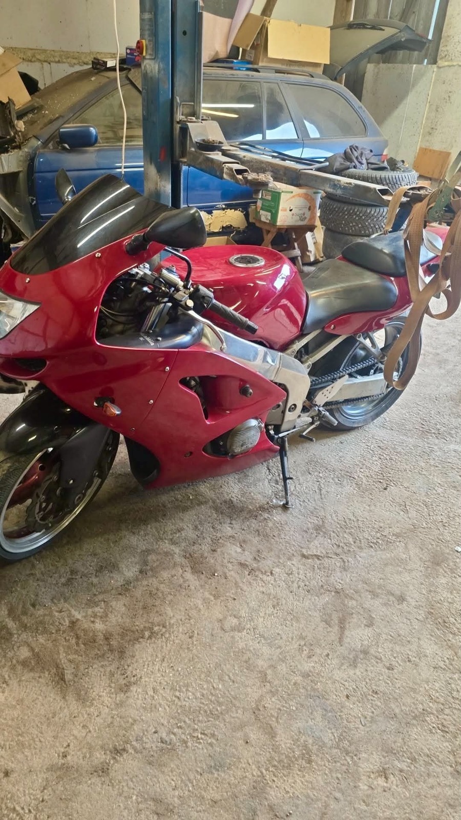 Kawasaki ZX-6R 1999, kuva 3/3