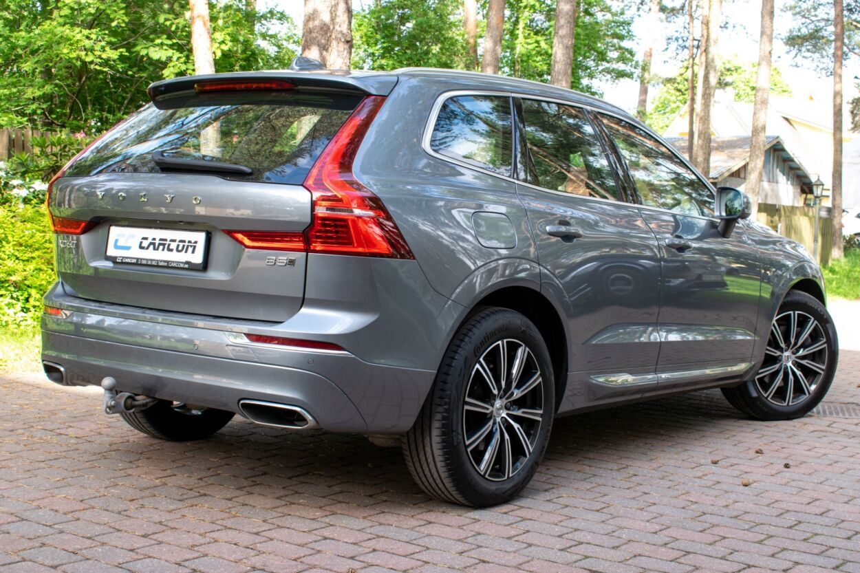 Volvo XC60 2021, photo 2/16
