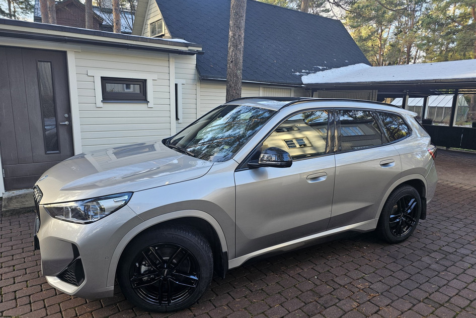 BMW iX1, 2023, 94 kW, электричество, автомат, полный привод