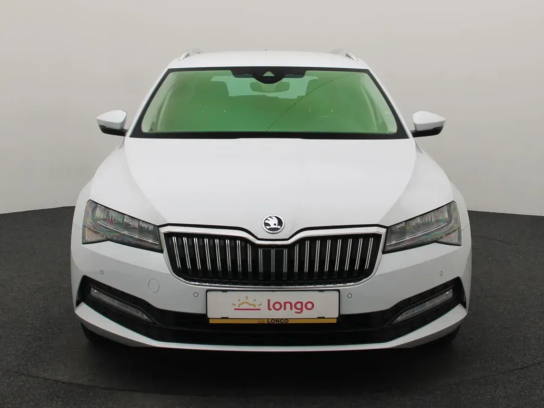 Škoda Superb 2022, photo 3/33