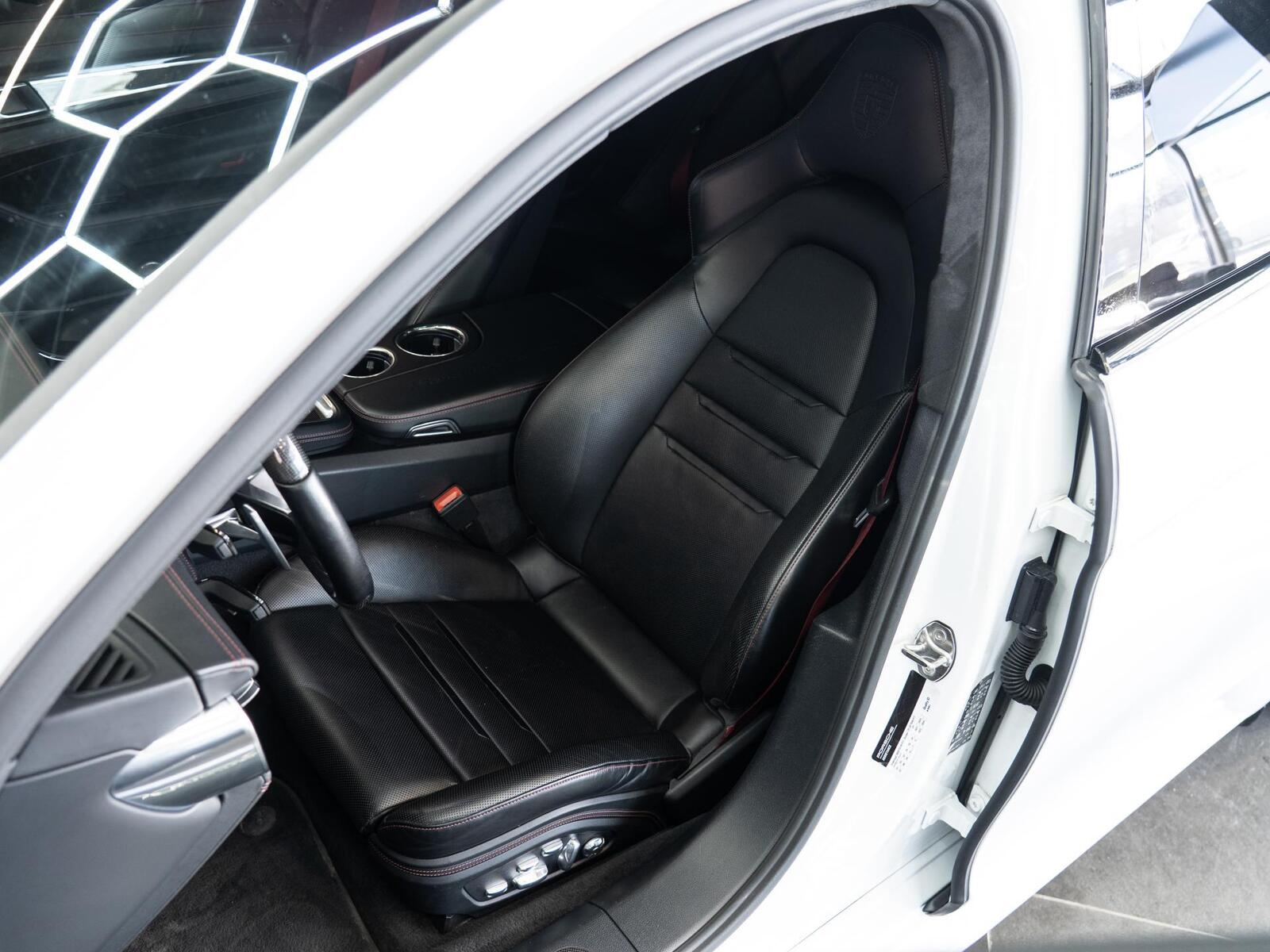 Porsche Panamera 2017, photo 5/15
