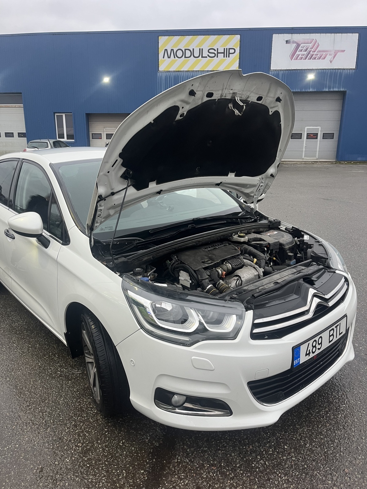 Citroën C4 2017, photo 7/9