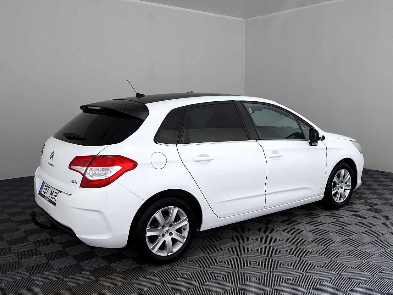 Citroën C4 2015, kuva 3/8