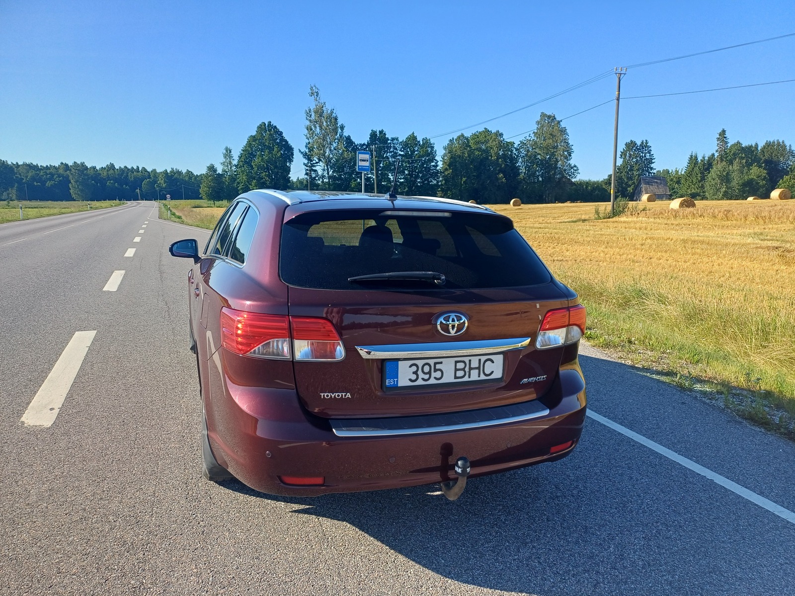 Toyota Avensis 2012, photo 3/6