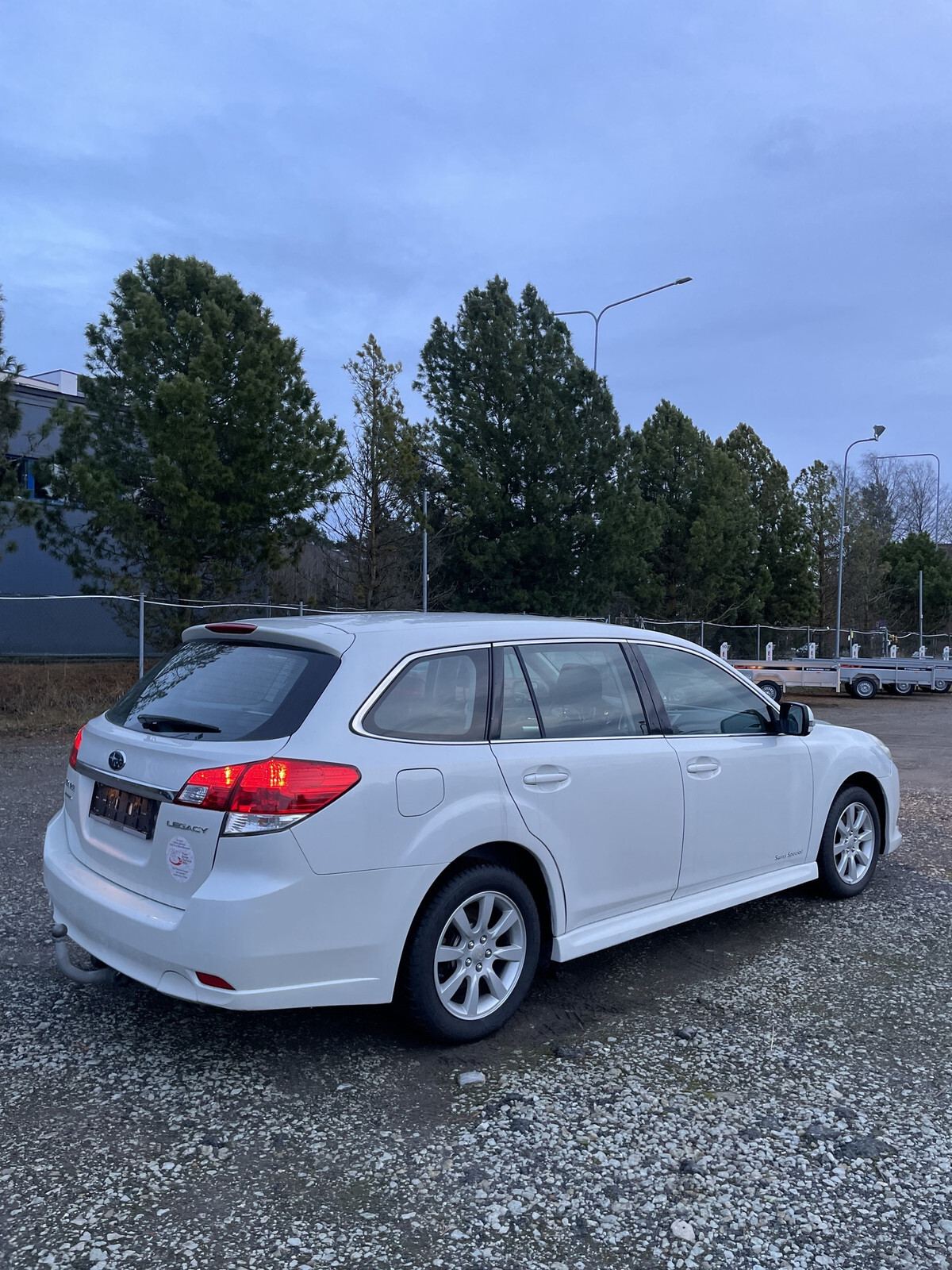 Subaru Legacy 2011, photo 2/10