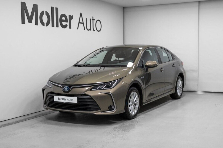 Toyota Corolla, 2020, 1.8, 90 kW, plug-in hybrid (petrol/electric), automatic, front-wheel drive