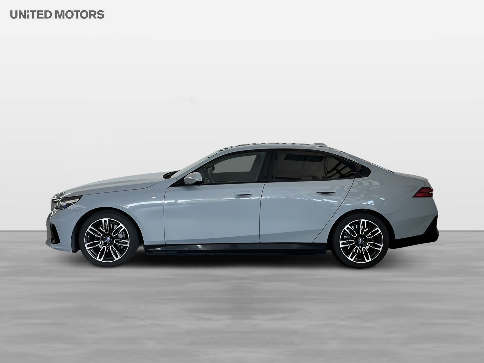 BMW i5 2024, photo 3/10