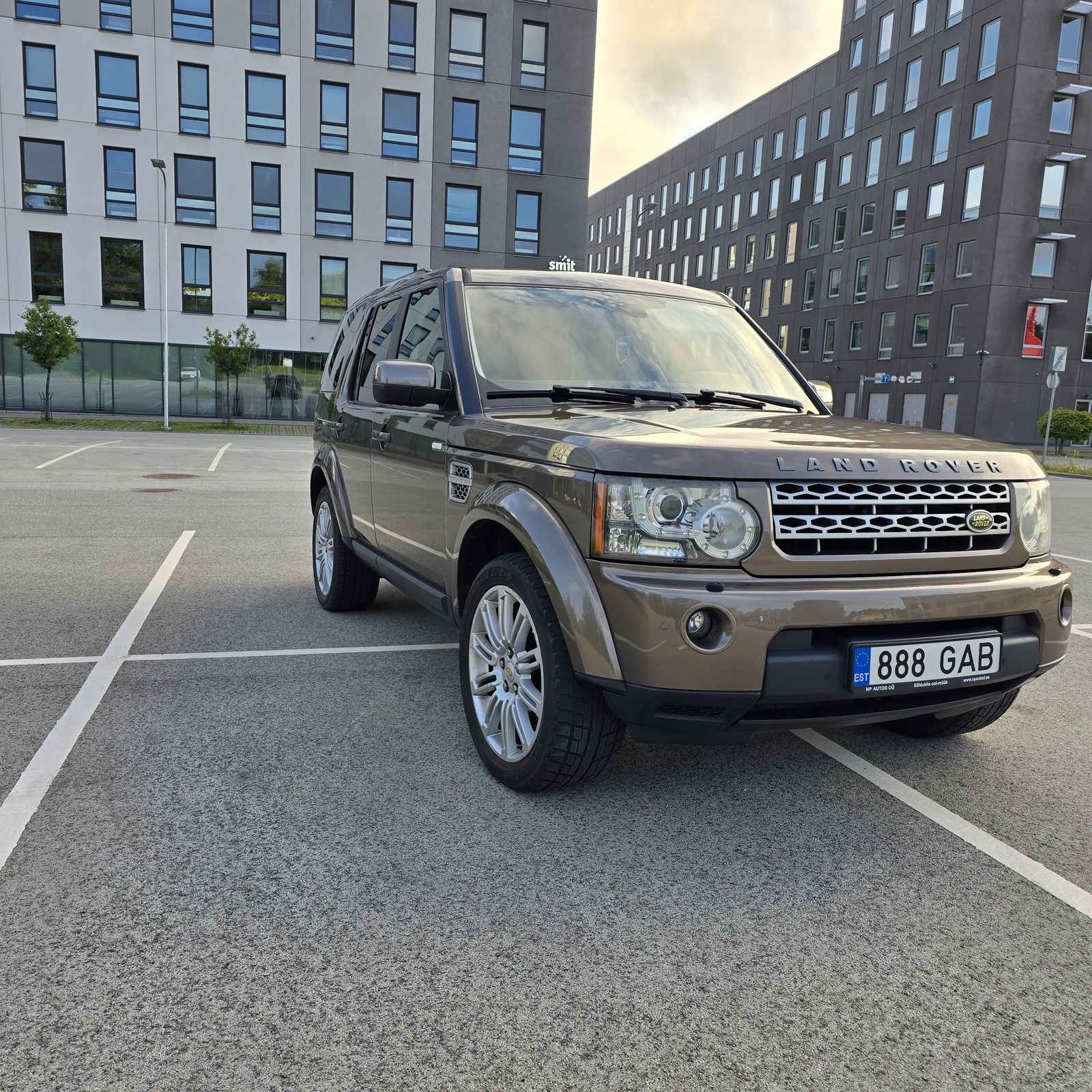 Land Rover Discovery 2010, kuva 3/12