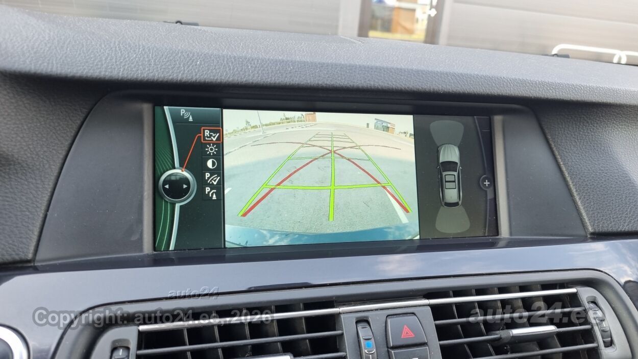 BMW 530 2012, photo 6/9
