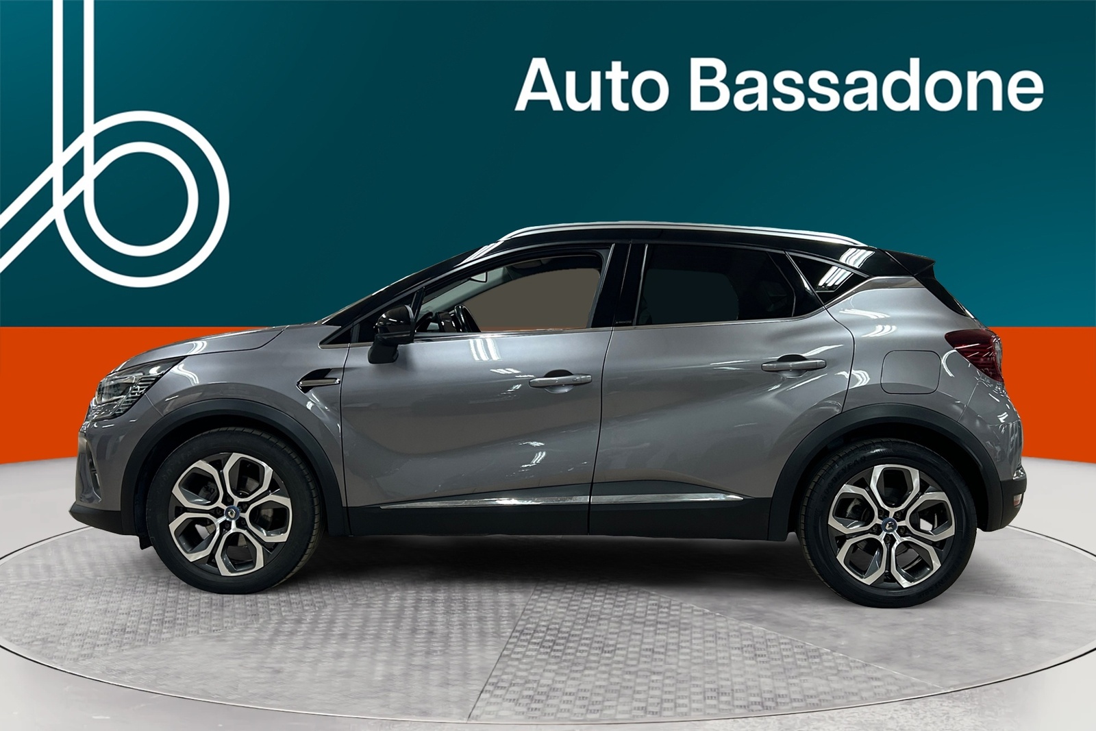 Renault Captur 2021, photo 2/23
