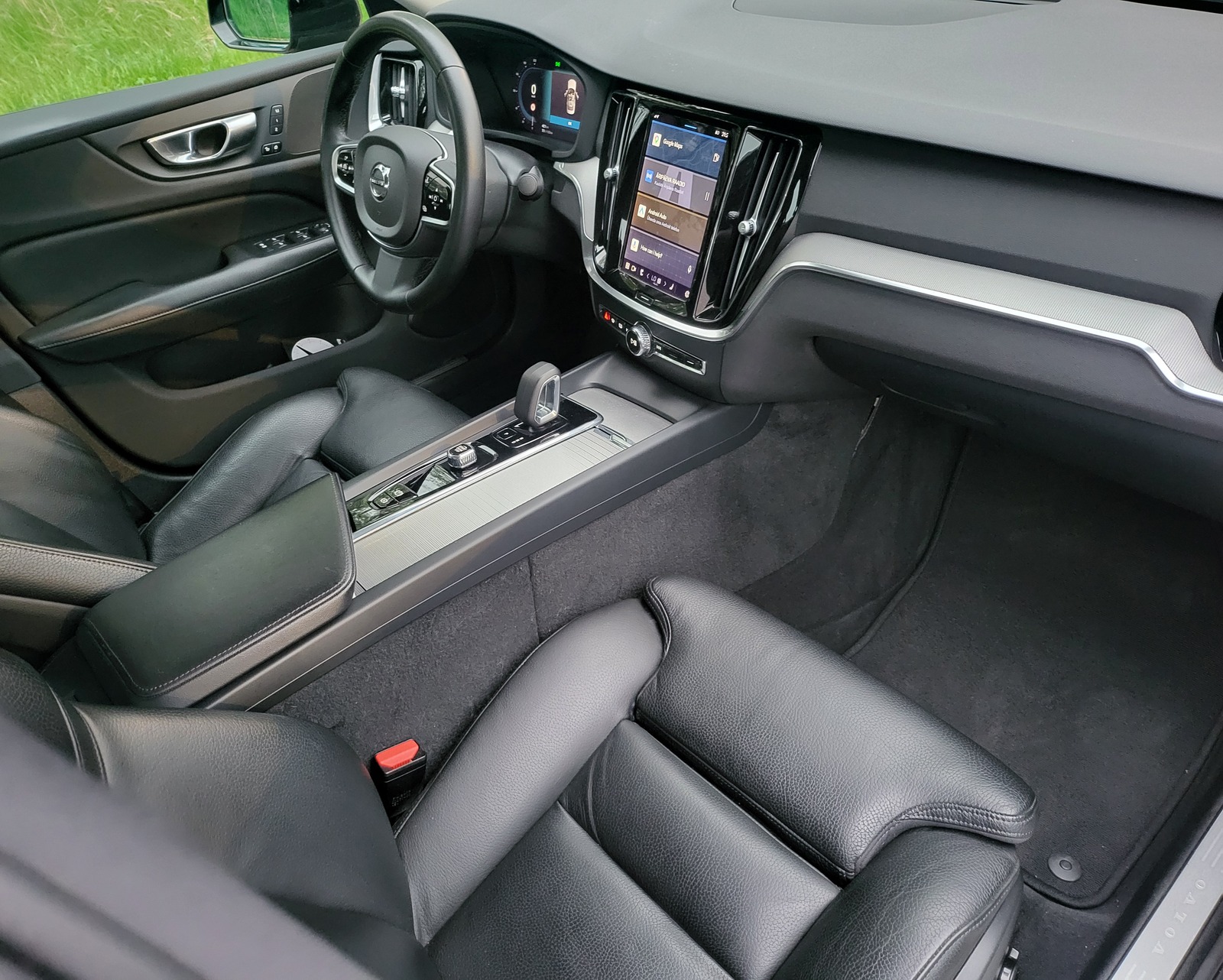 Volvo S60 2023, photo 7/16