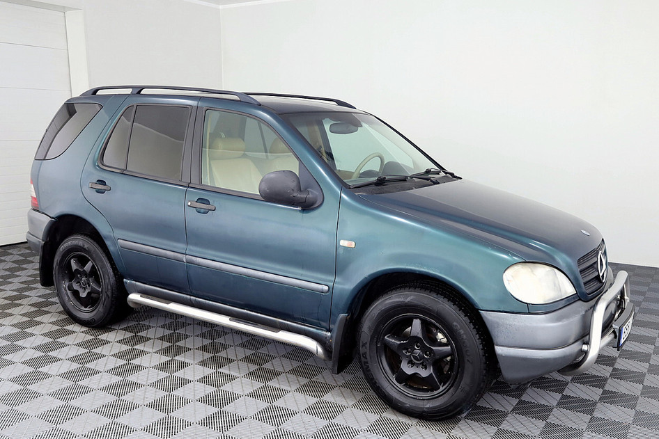 Mercedes-Benz ML 320, 1999, 3.2, 160 kW, petrol, automatic, four-wheel drive
