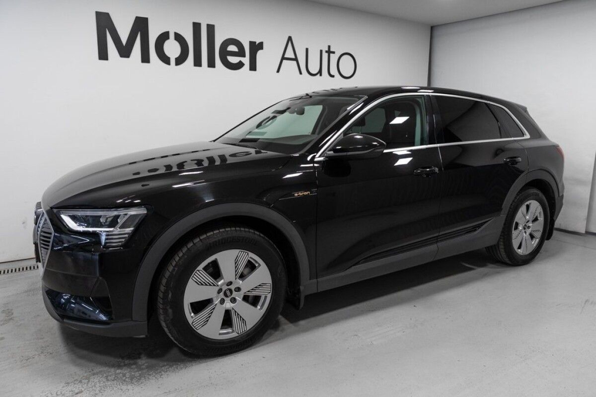 Audi e-tron 2022, photo 2/10
