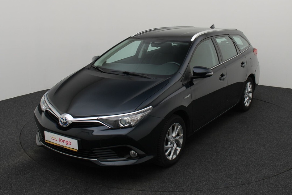 Toyota Auris, 2015, 1.8, 100 kW, hybrid (petrol/electric), automatic, front-wheel drive