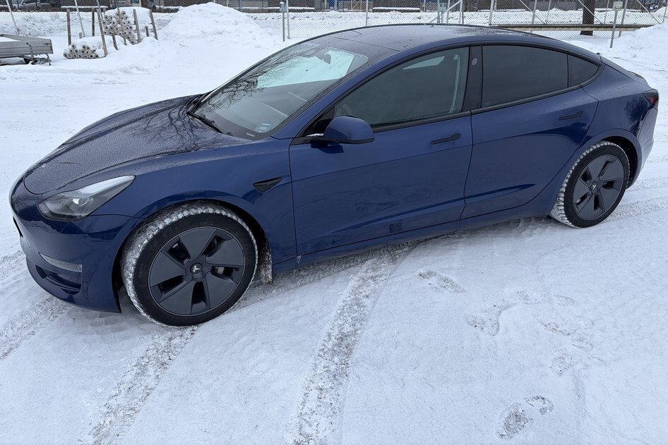 Tesla Model 3, 2022, electric, automatic, four-wheel drive