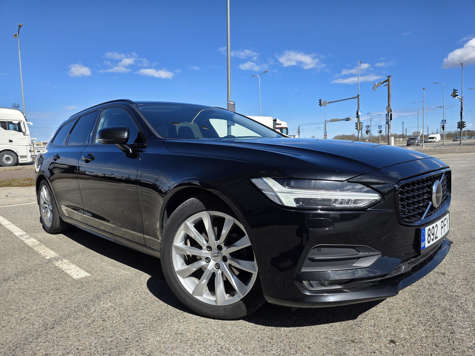 Volvo V90 2019, kuva 3/10
