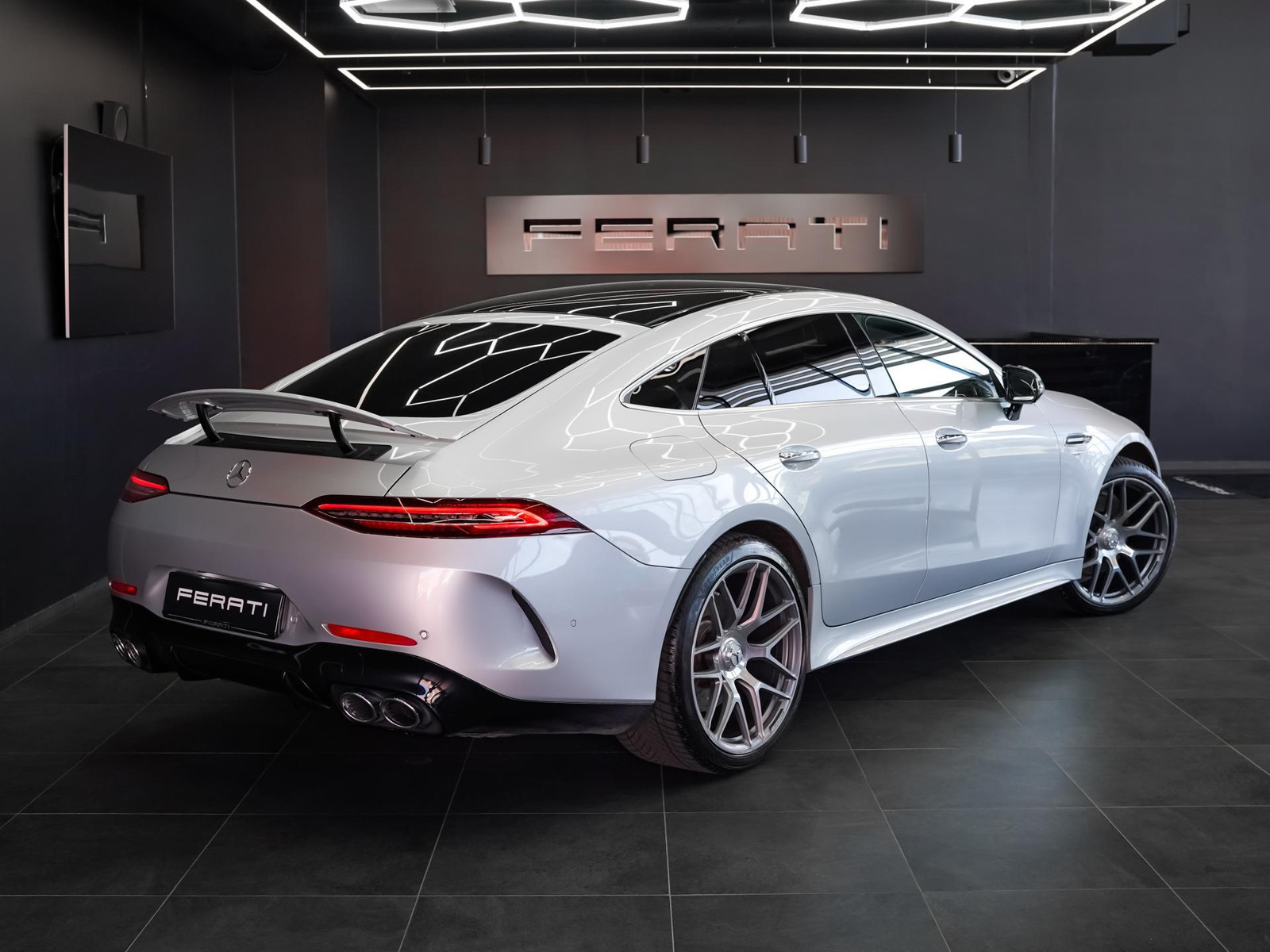 Mercedes-AMG GT 2020, photo 2/14