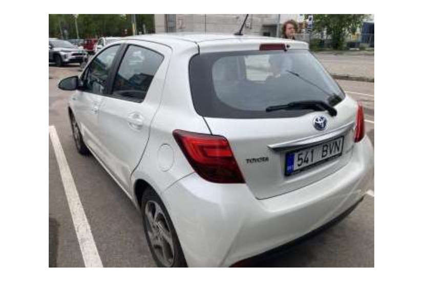 Toyota Yaris 2017, photo 2/2
