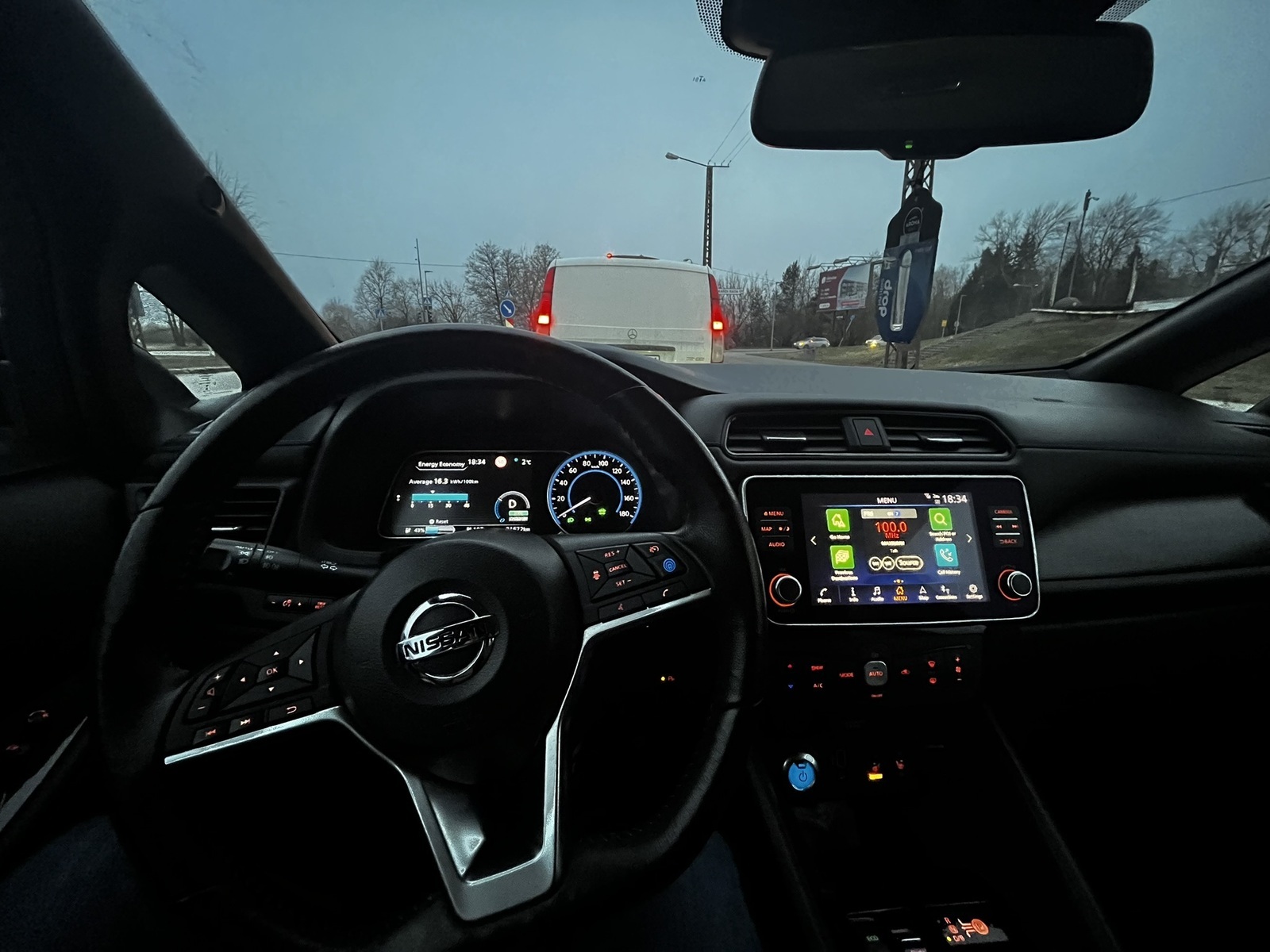 Nissan Leaf 2020, photo 3/20