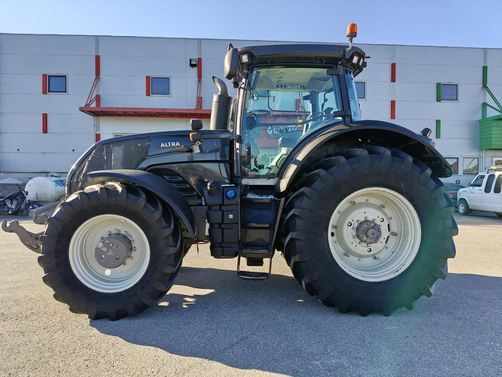 Valtra S353, photo 6/19