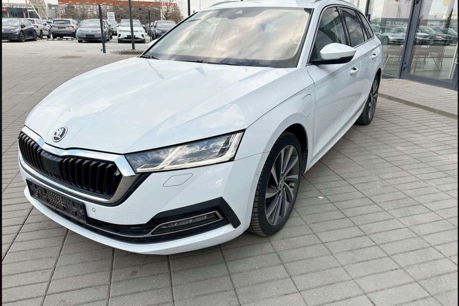 Škoda Octavia, 2021, 1.4, 150 kW, pistikhübriid (bensiin/elekter), automaat, esivedu
