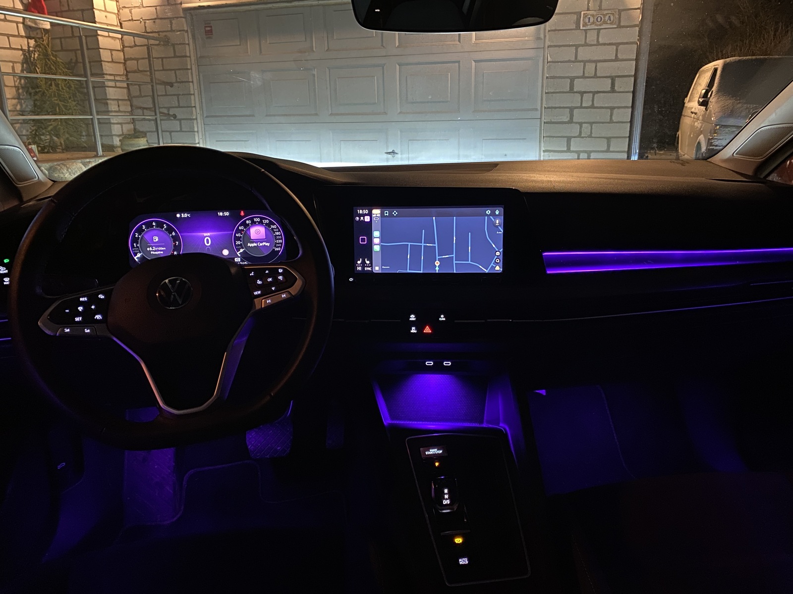Volkswagen Golf 2021, photo 6/12