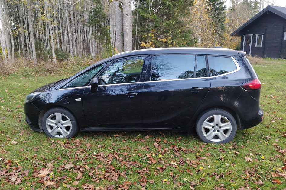 Opel Zafira, 2018, 1.6, 99 kW, diesel, manual, front-wheel drive