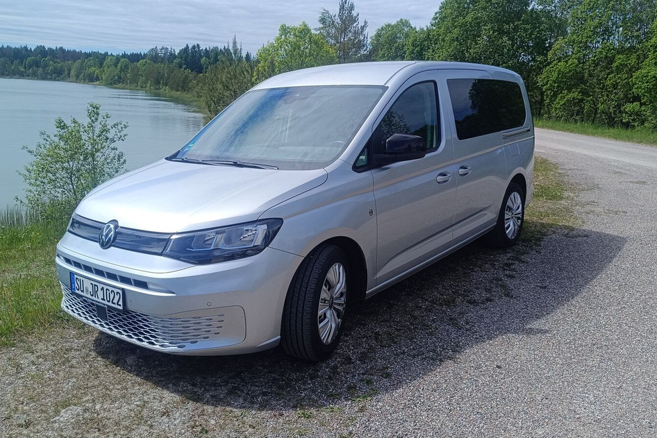 Volkswagen Caddy Maxi, 2023, 2.0, 75 kW, diesel, manual, front-wheel drive