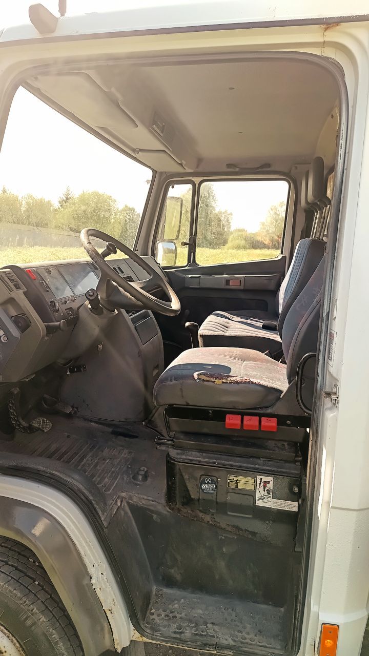 Mercedes-Benz 812D 1998, kuva 7/10
