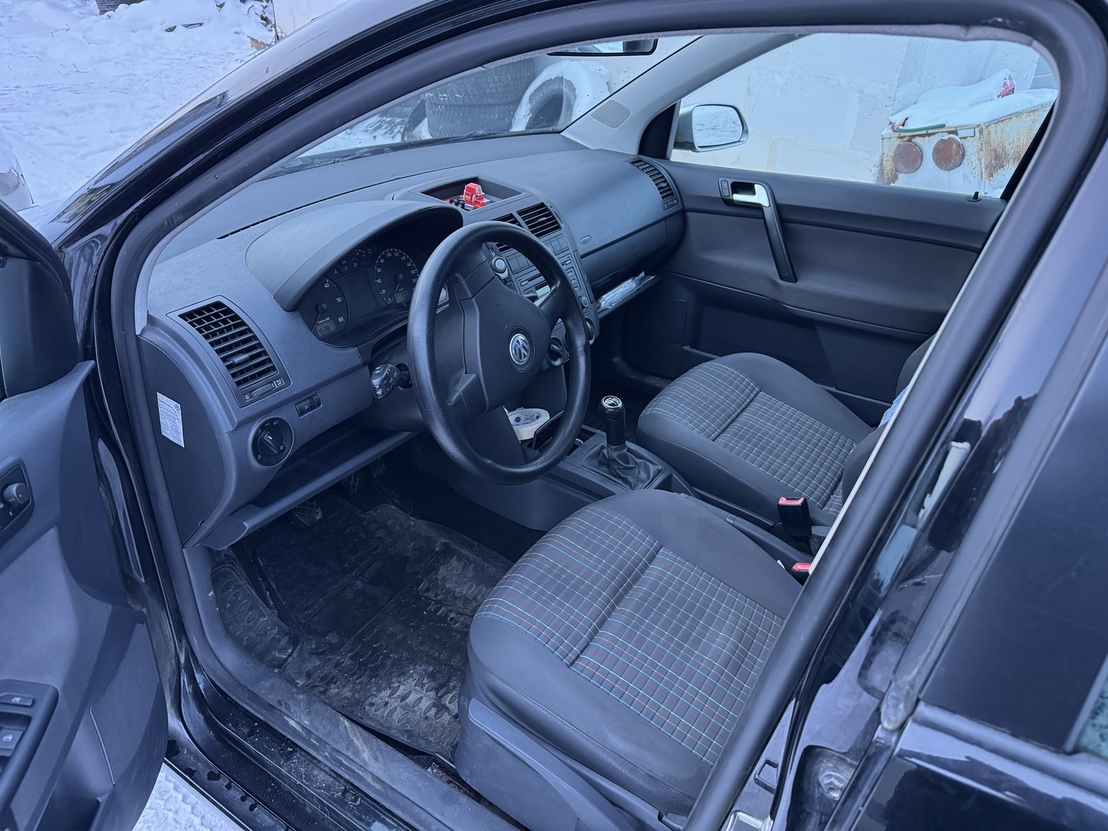 Volkswagen Polo 2009, photo 4/9