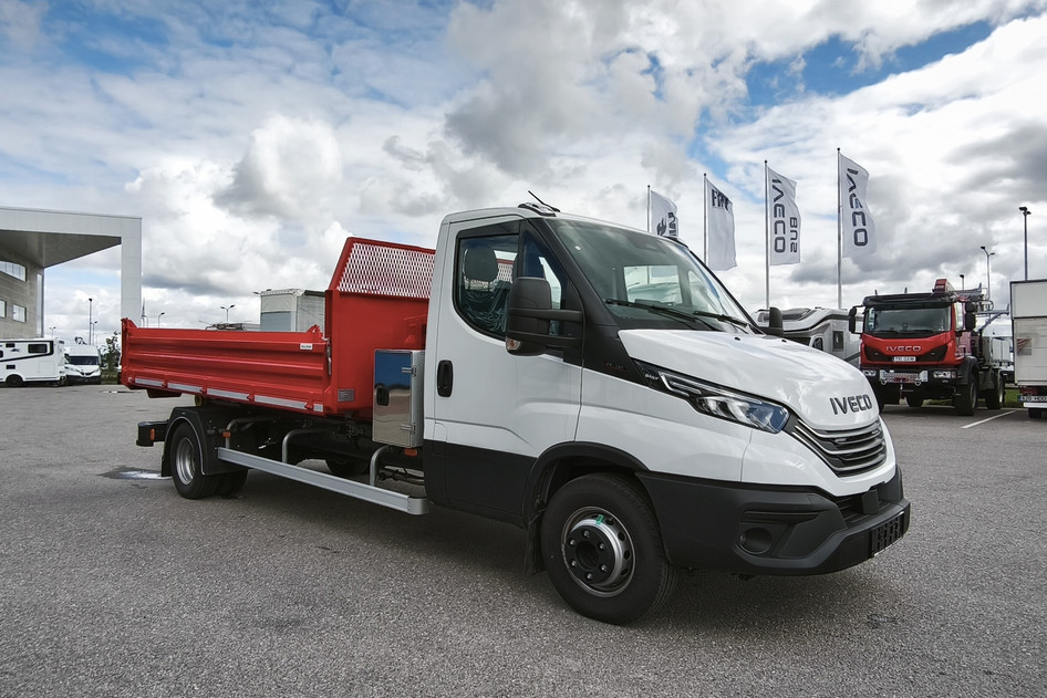 Iveco Daily, 2026, 3.0, 129 kW, дизель, механическая, задний привод