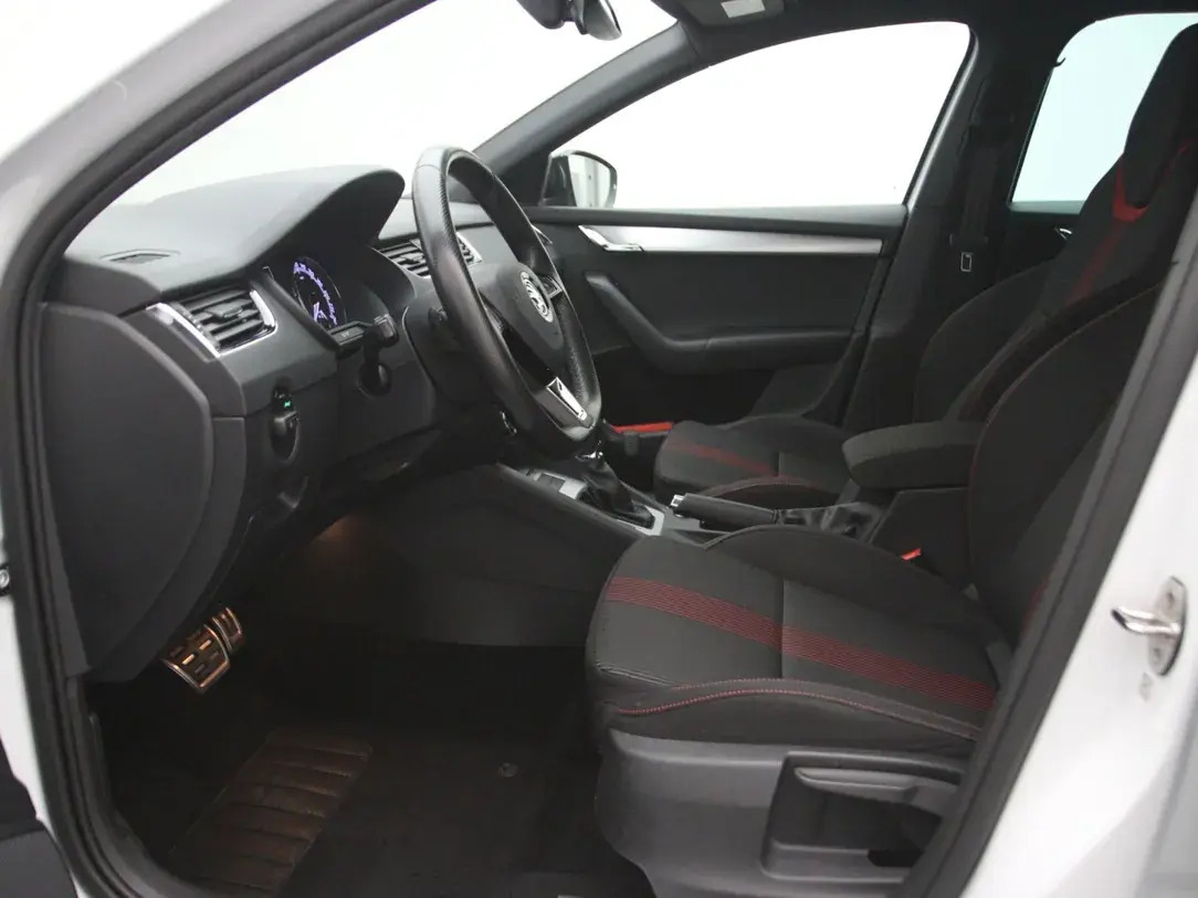 Škoda Octavia 2020, photo 4/10