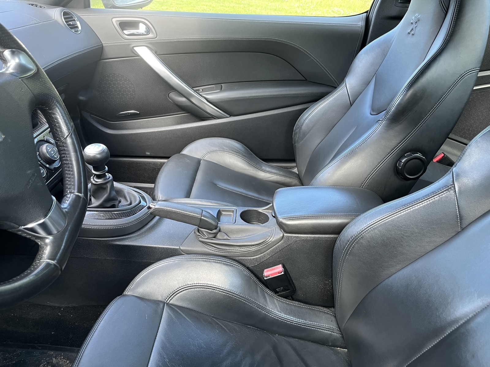 Peugeot RCZ 2011, photo 5/14