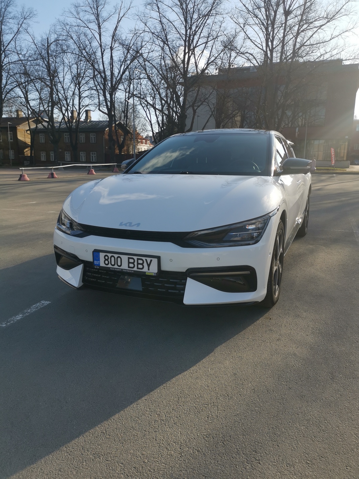 Kia EV6 2022, photo 2/19