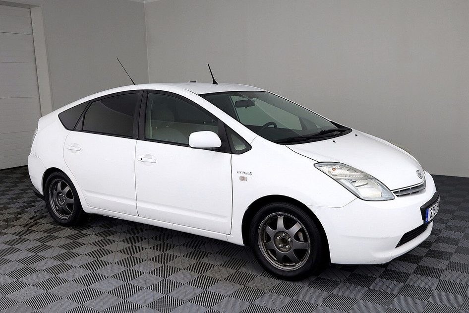Toyota Prius, 2009, 1.5, 57 kW, hübriid (bensiin/elekter), automaat, esivedu