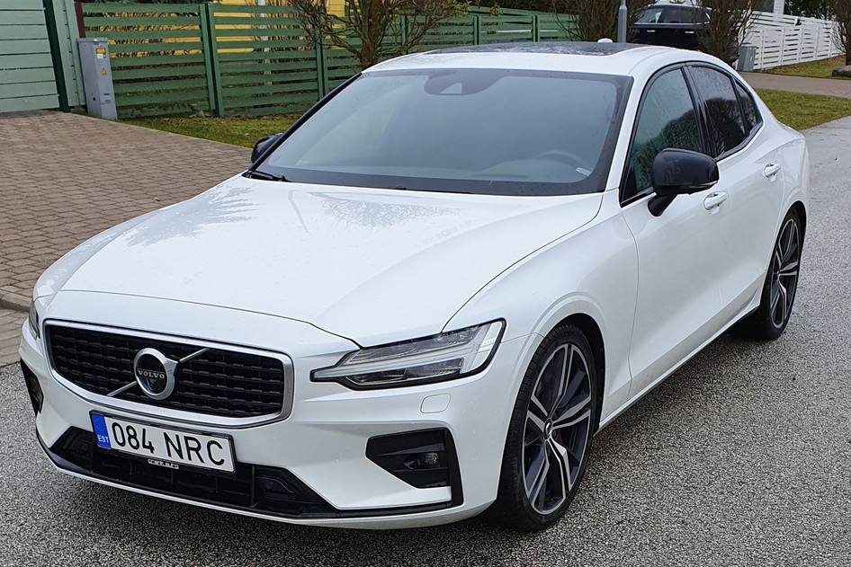 Volvo S60, 2019, 2.0, 184 kW, petrol, automatic, four-wheel drive
