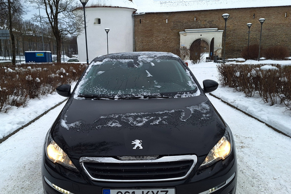 Peugeot 308, 2016, 1.2, 81 kW, petrol, manual, front-wheel drive