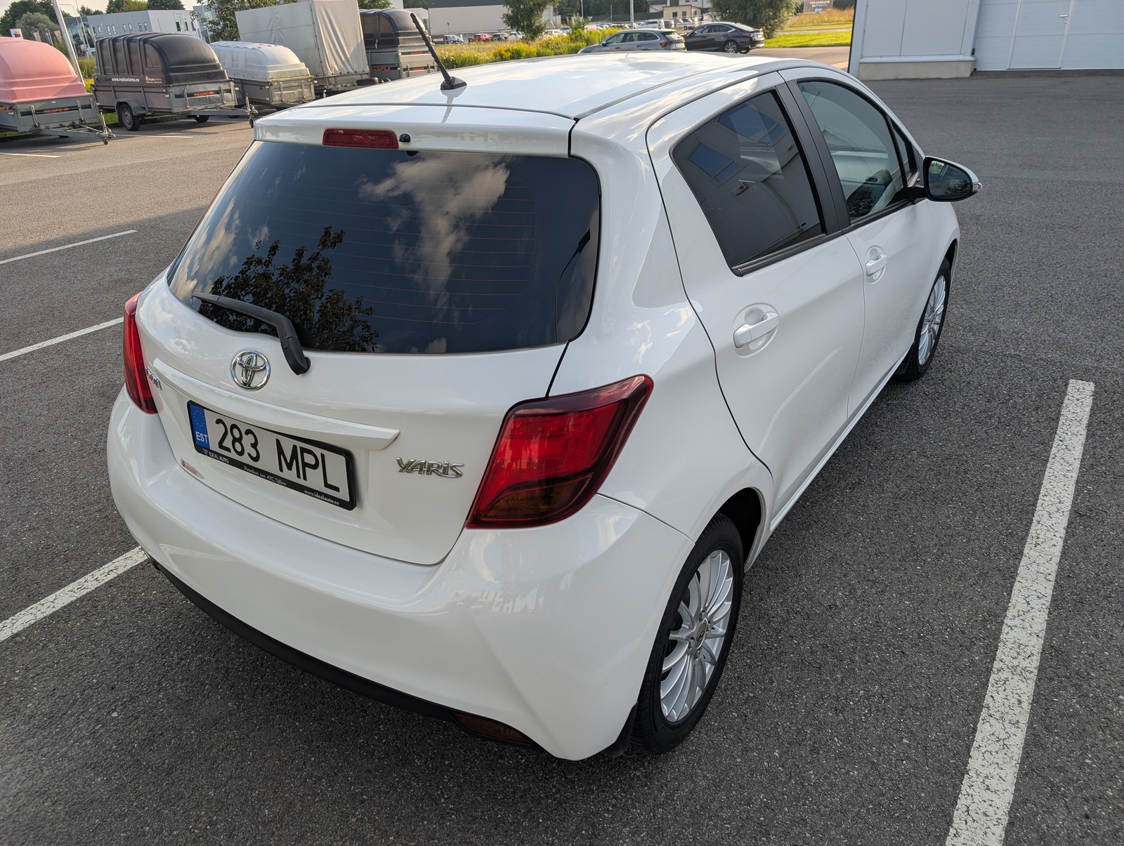 Toyota Yaris 1.3 73kW 2015, kuva 5/7
