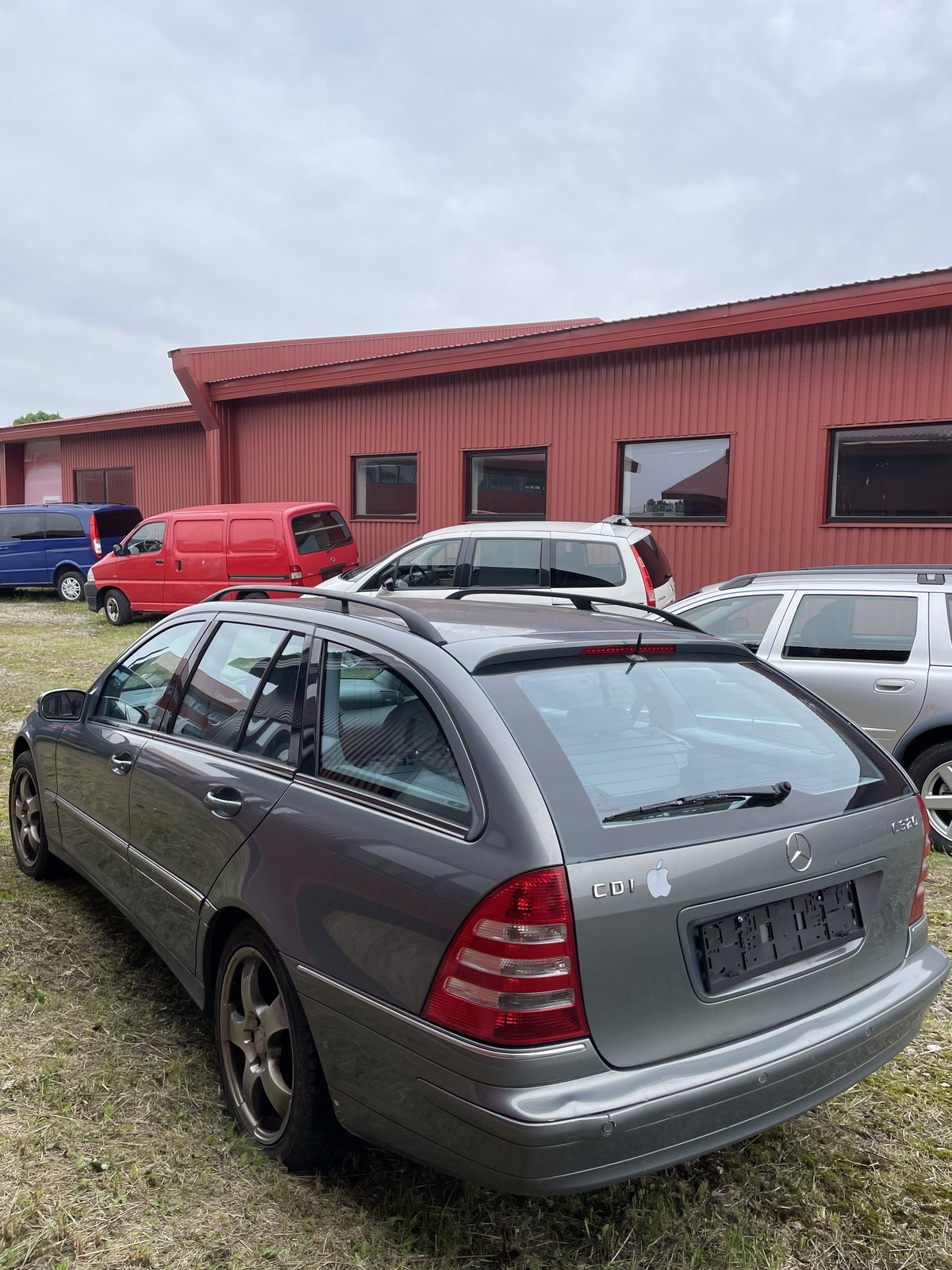 Mercedes-Benz C 320 2007, kuva 4/10