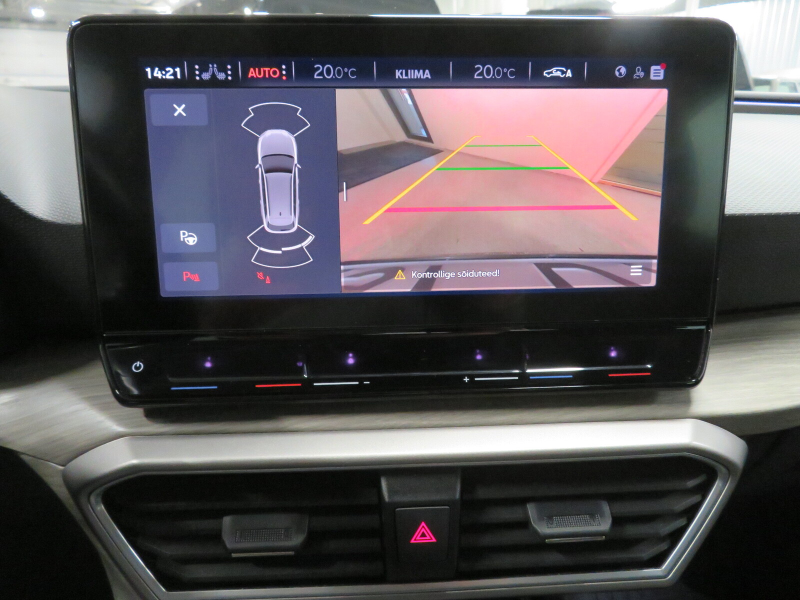 SEAT Leon 2022, photo 7/10