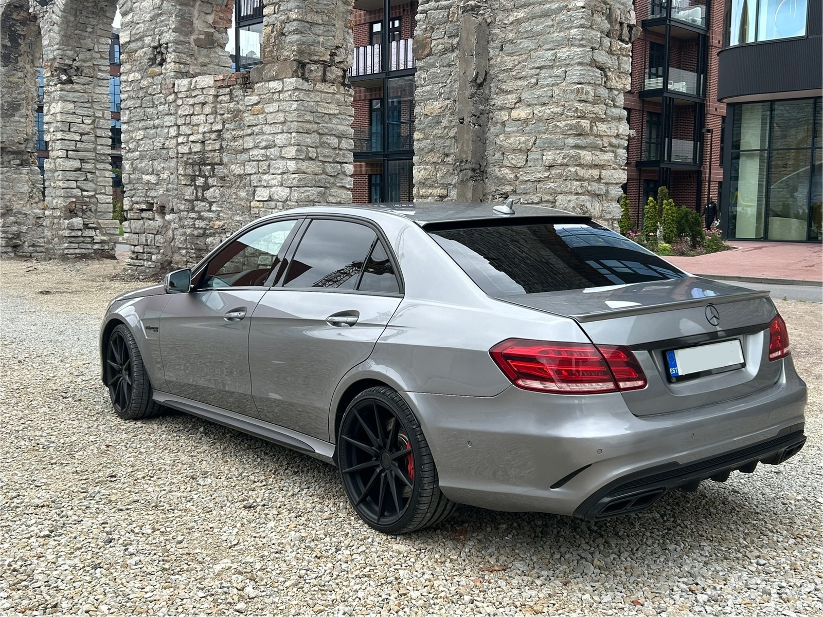 Mercedes-Benz E 63 AMG 2013, kuva 4/14